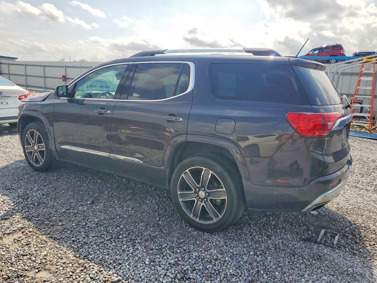 2017 GMC Acadia Denali - Image 2