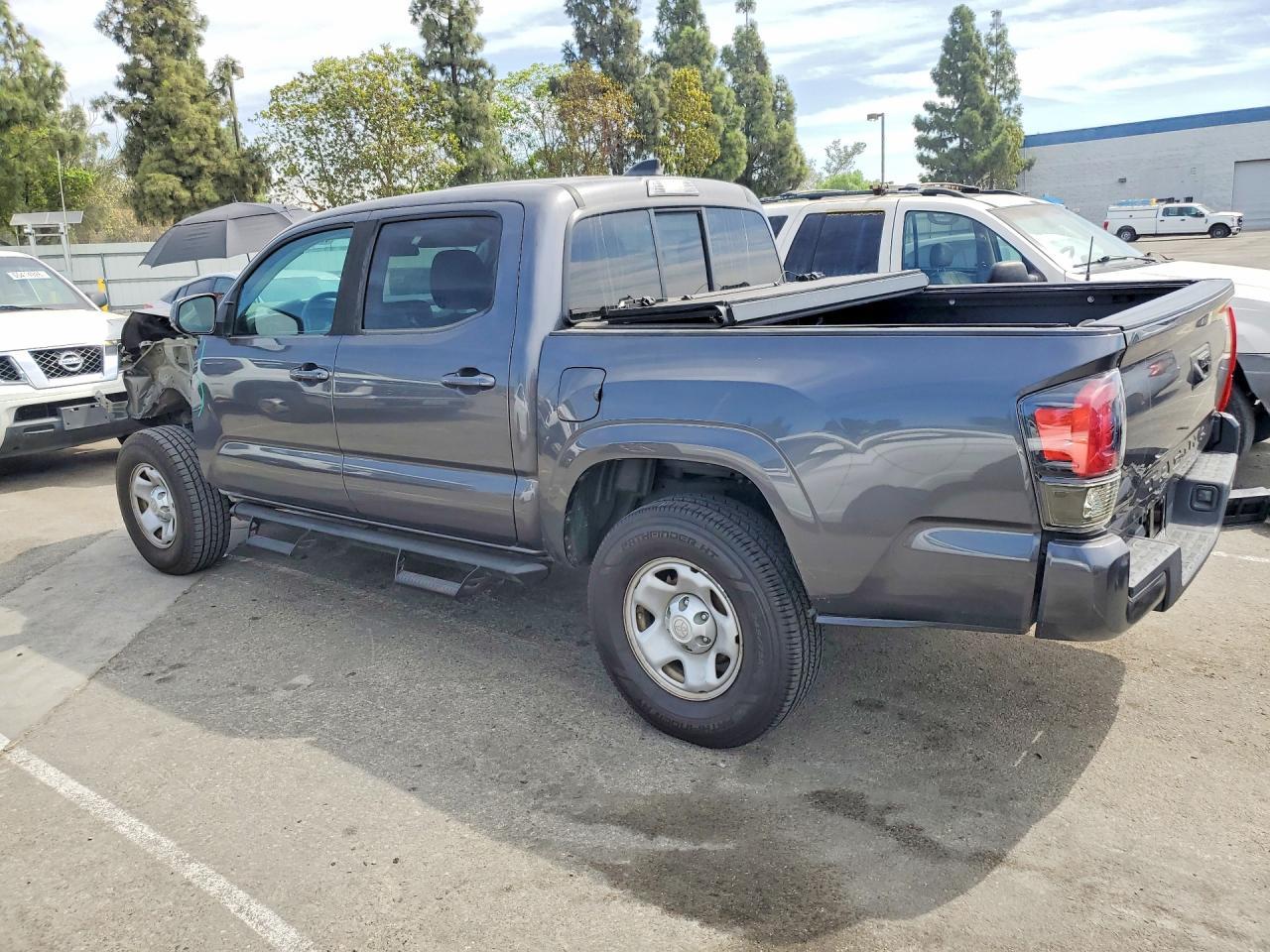 2022 Toyota Tacoma Sr - Фото 2
