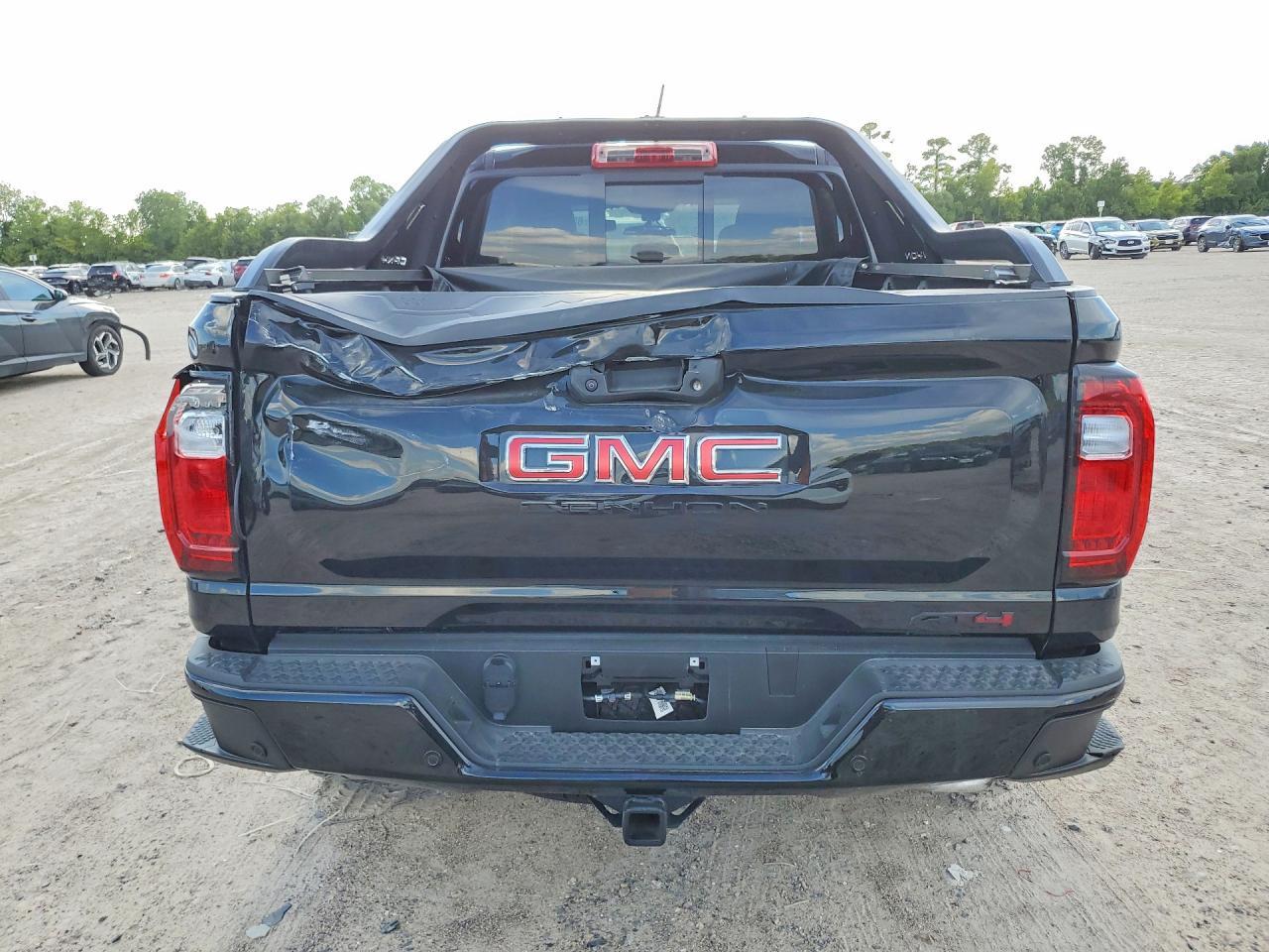 2025 GMC Canyon At4 - Image 6