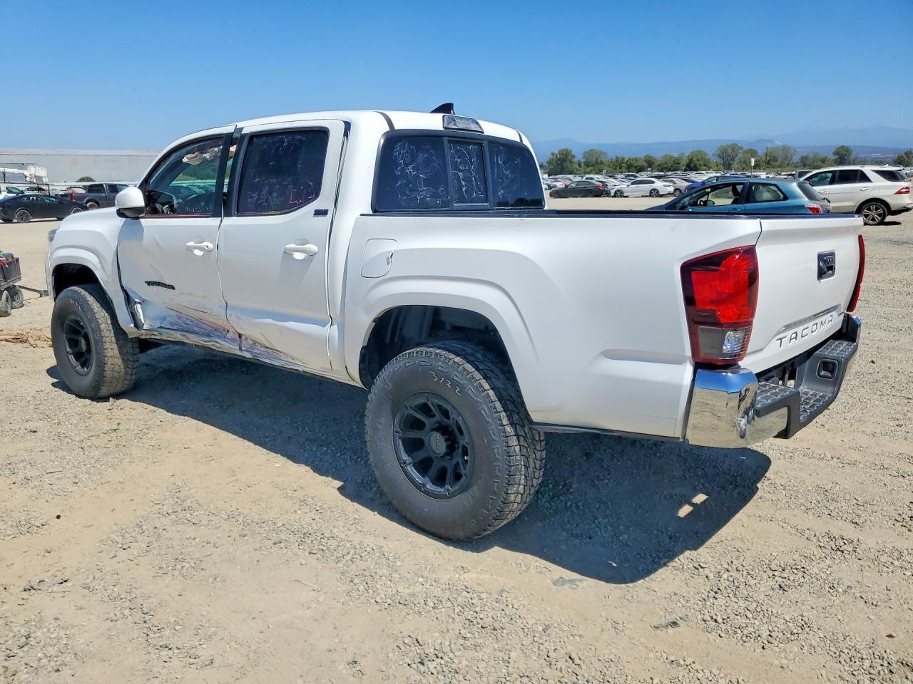 2018 Toyota Tacoma Sr5 - Фото 2