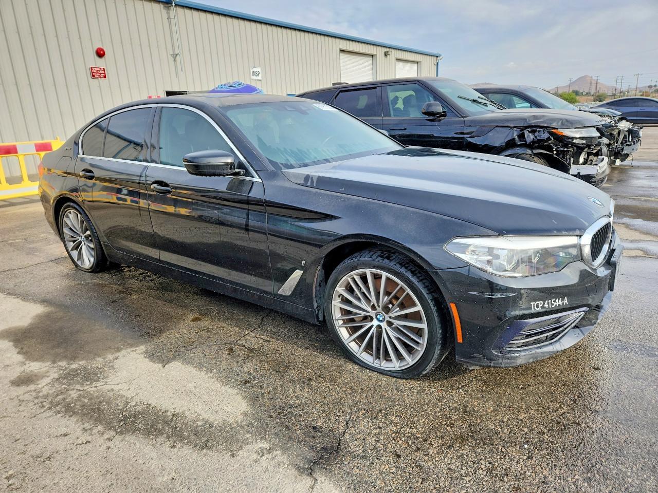2019 BMW 530E - Image 4