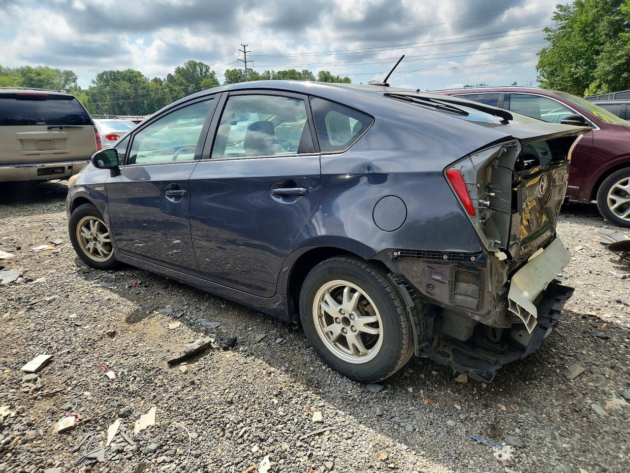 2011 Toyota Prius Two - Фото 2
