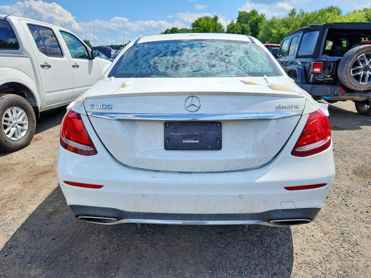 2017 Mercedes-Benz E 300 4Matic - Image 6