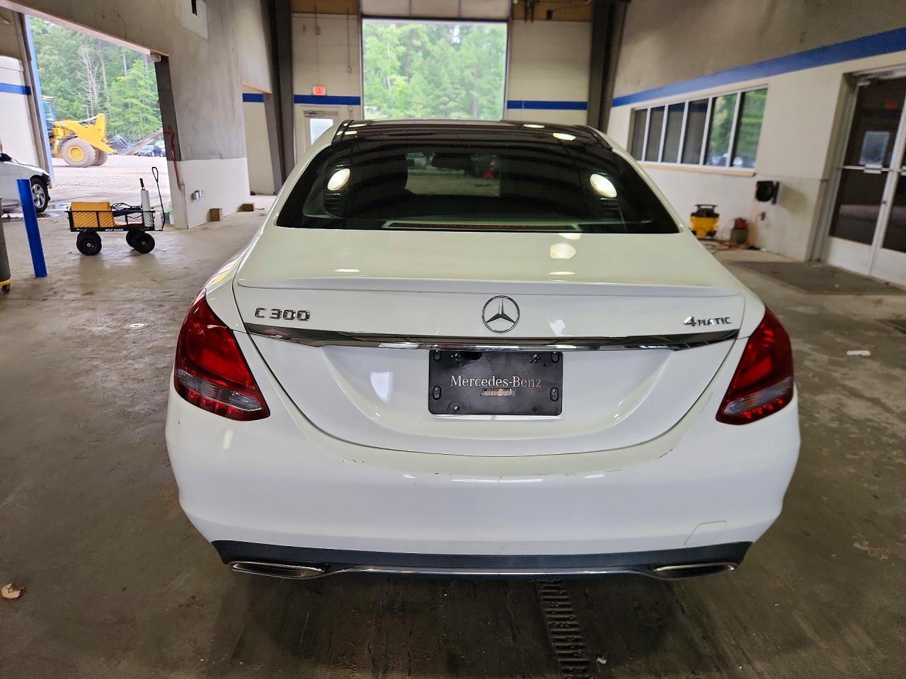 2016 Mercedes-Benz C 300 4Matic - Фото 6