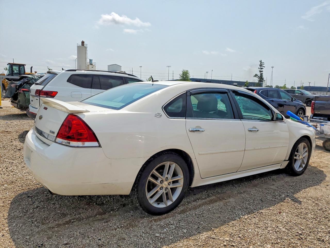 2009 Chevrolet Impala Ltz - Image 3