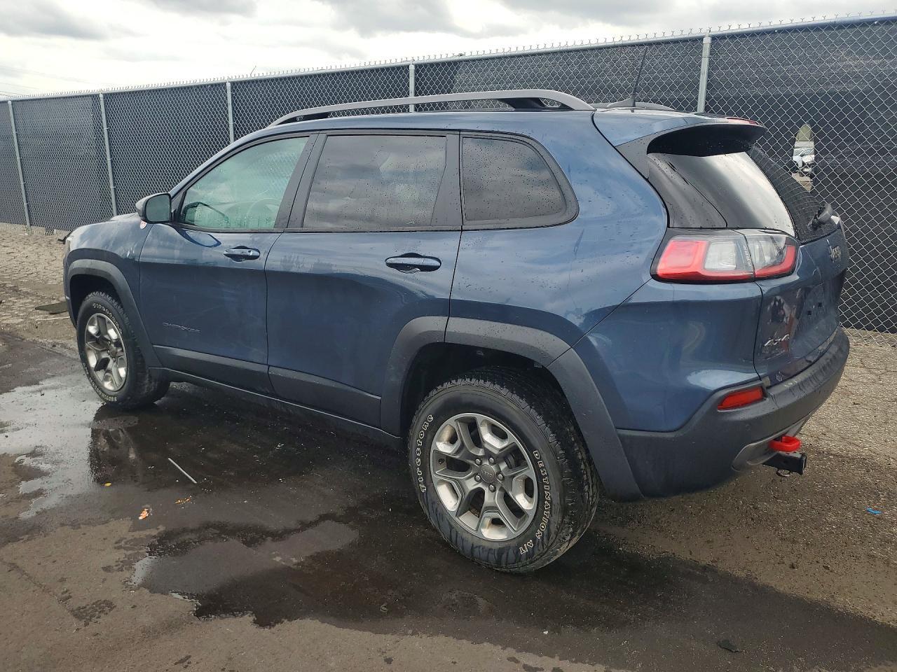 2019 Jeep Cherokee Trailhawk - Image 2