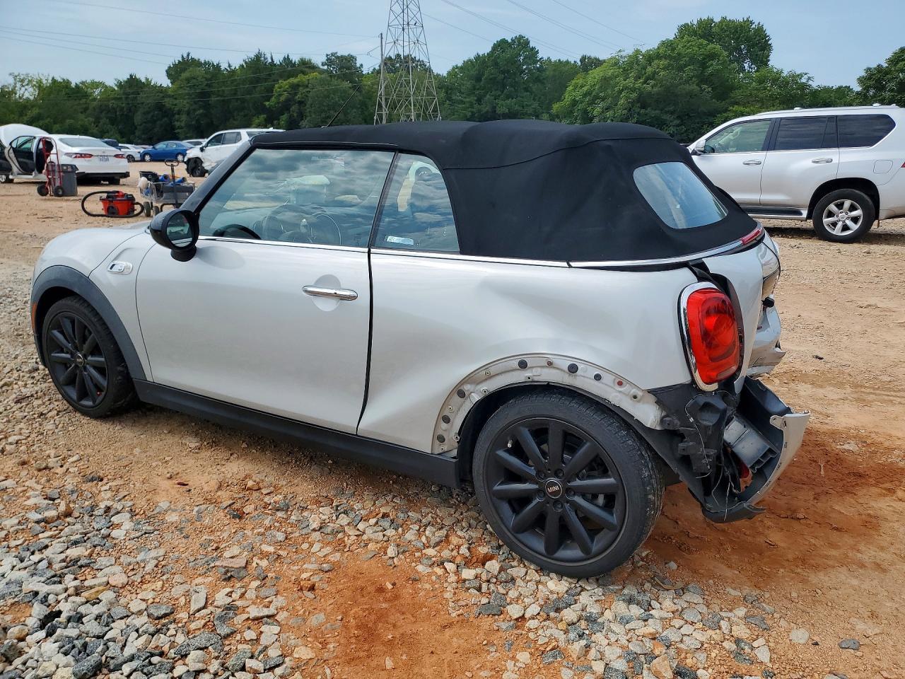2016 Mini Cooper S - Image 2
