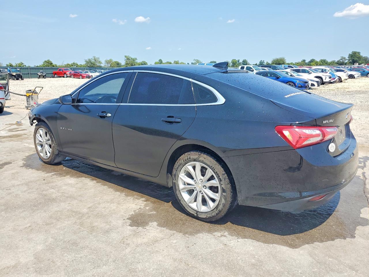 2020 Chevrolet Malibu Ls - Фото 2