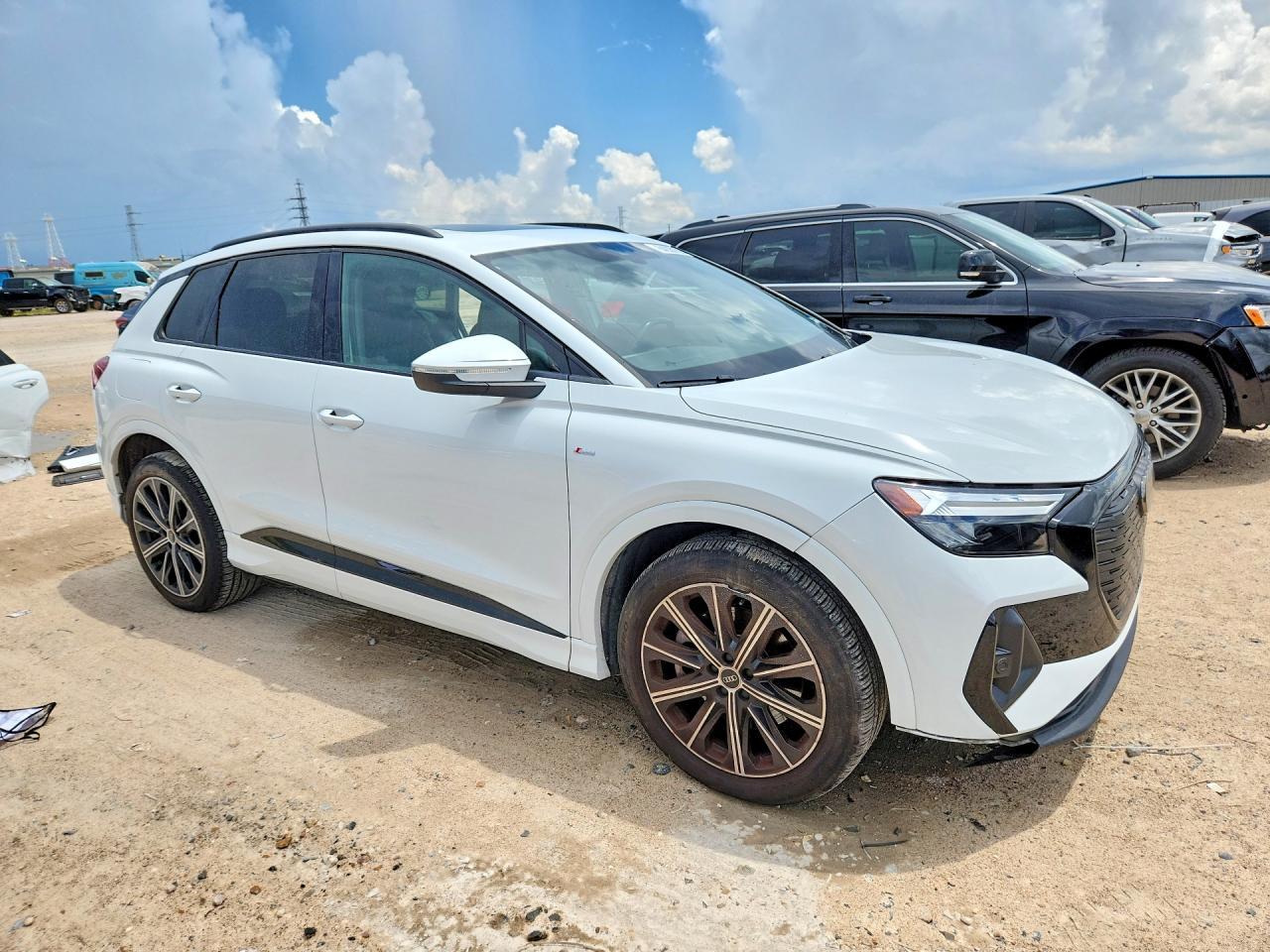 2022 Audi Q4 E-Tron Premium Plus S-Line - Image 4