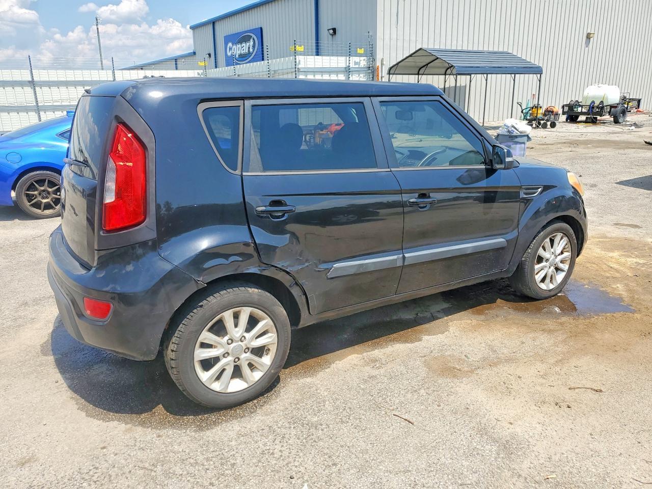2013 Kia Soul + - Image 3