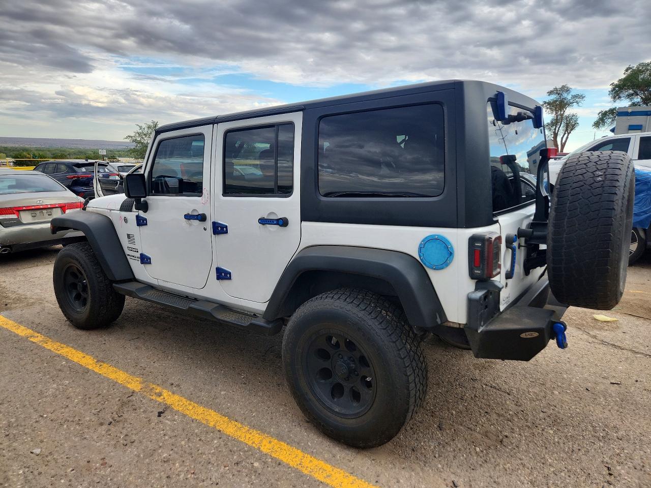 2016 Jeep Wrangler Unlimited Sport - Фото 2