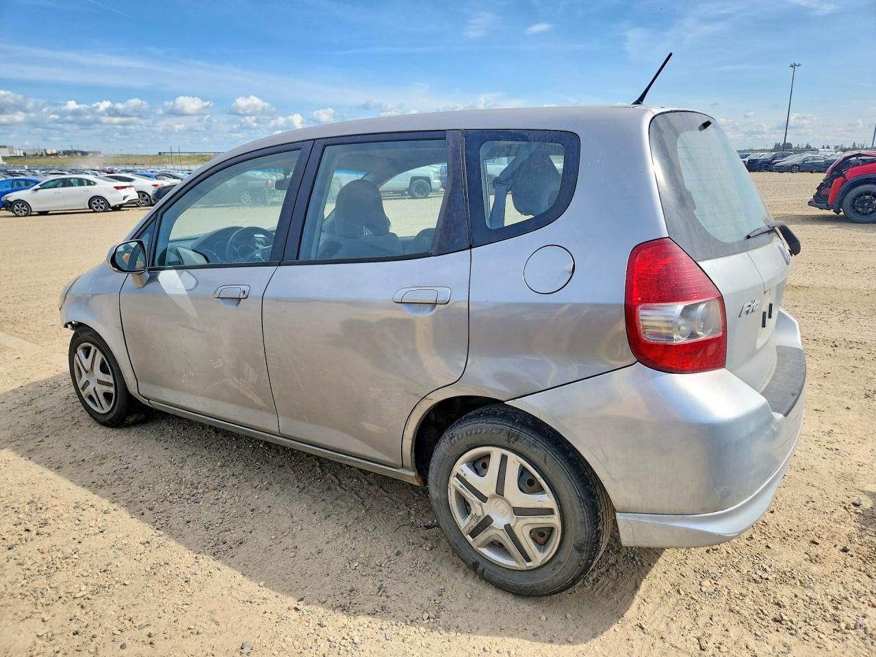 2007 Honda Fit - Image 2
