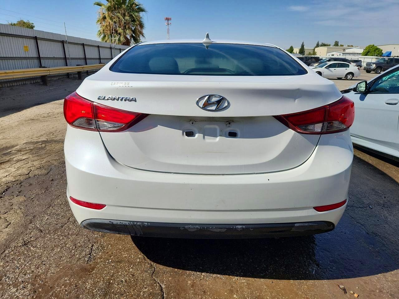 2015 Hyundai Elantra Se - Фото 6