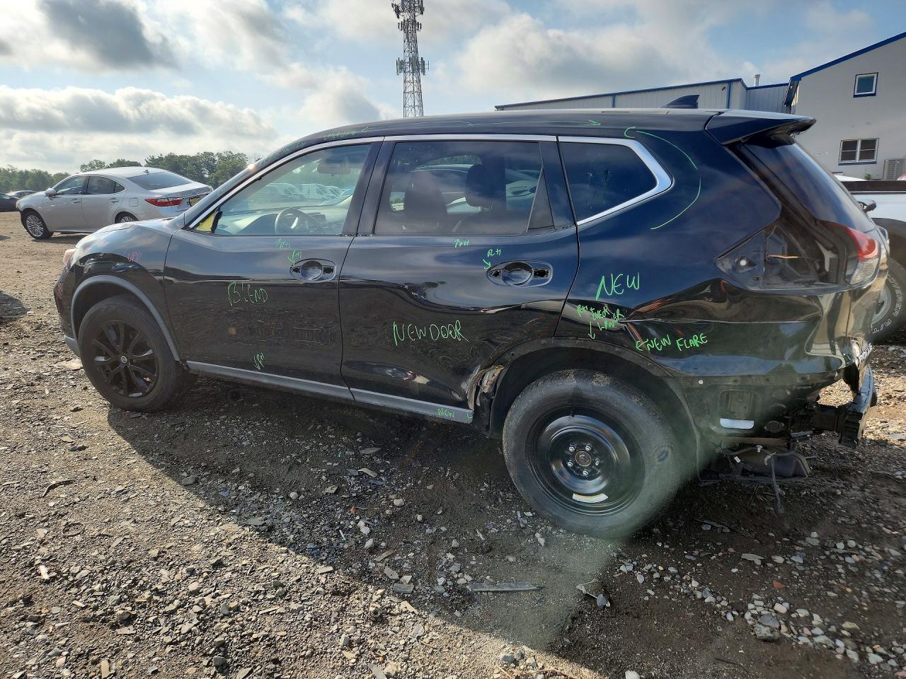 2020 Nissan Rogue Sv - Фото 2