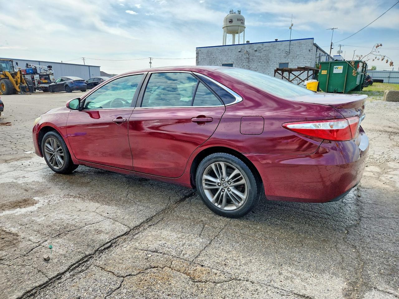 2015 Toyota Camry Se - Фото 2