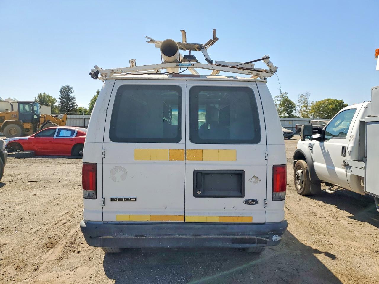 2010 Ford Econoline E250 Van - Image 6
