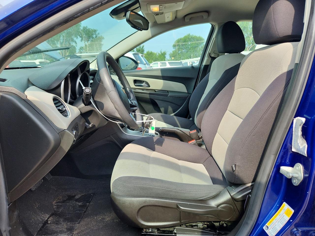 2013 Chevrolet Cruze - Image 7