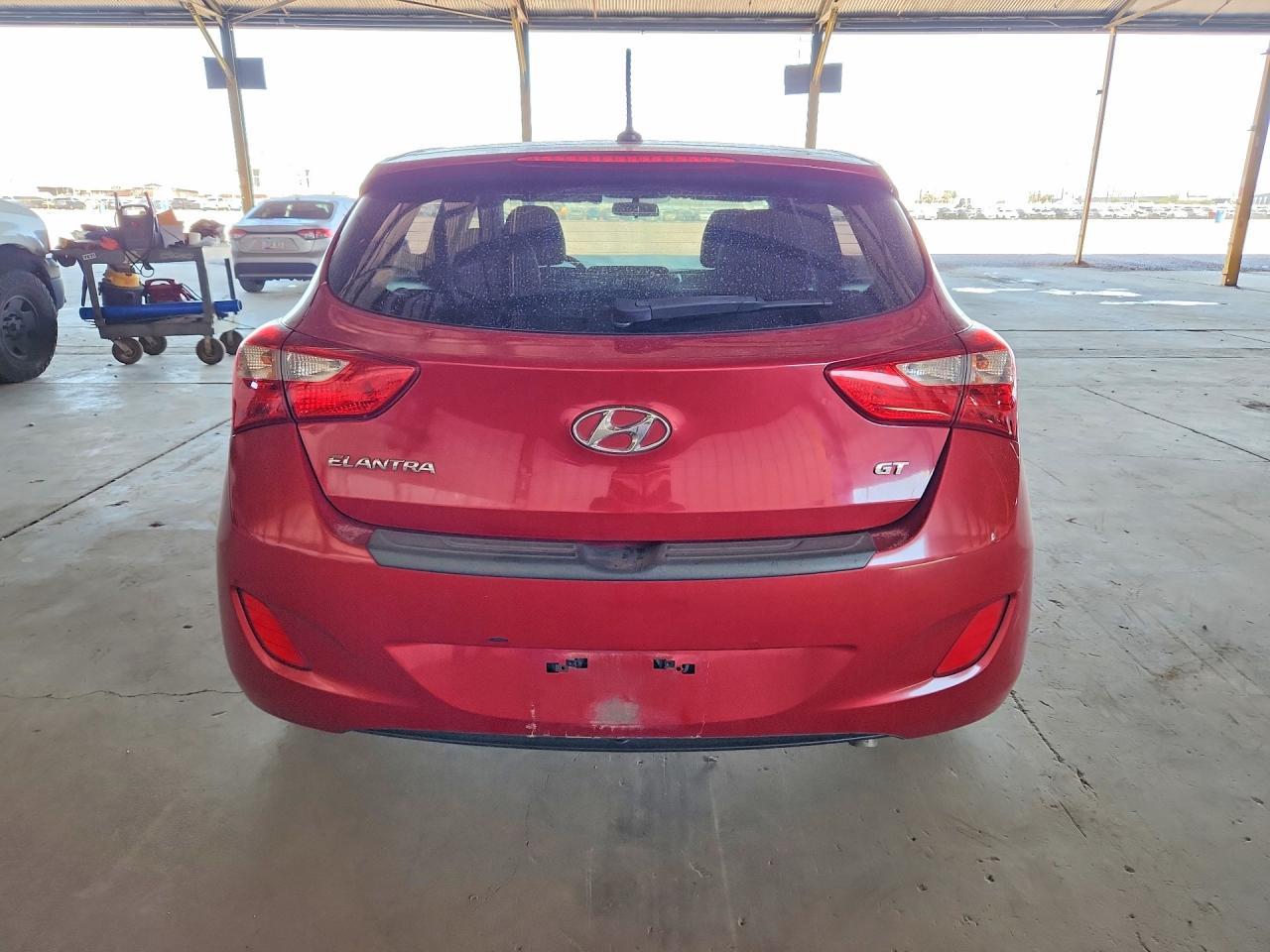 2016 Hyundai Elantra Gt Base - Image 6
