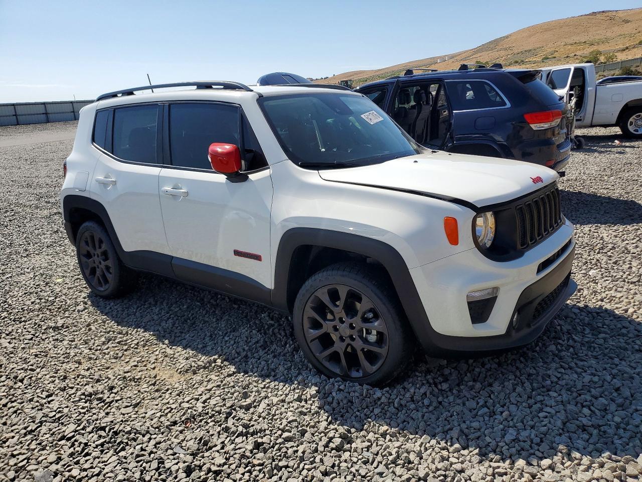 2023 Jeep Renegade Latitude - Фото 4
