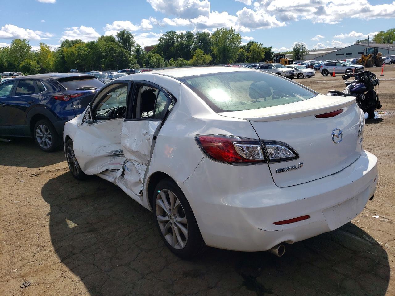 2010 Mazda Mazda 3 - Image 2