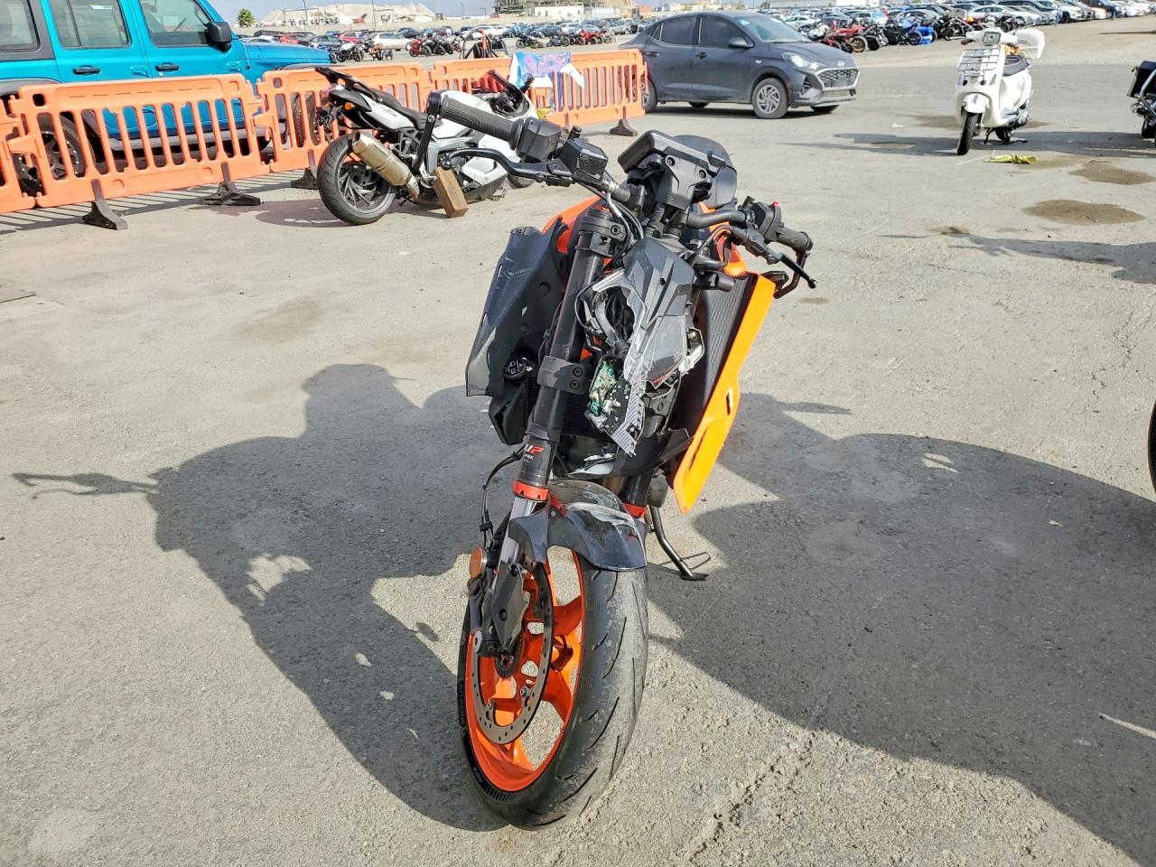2024 Ktm 390 Duke - Image 2