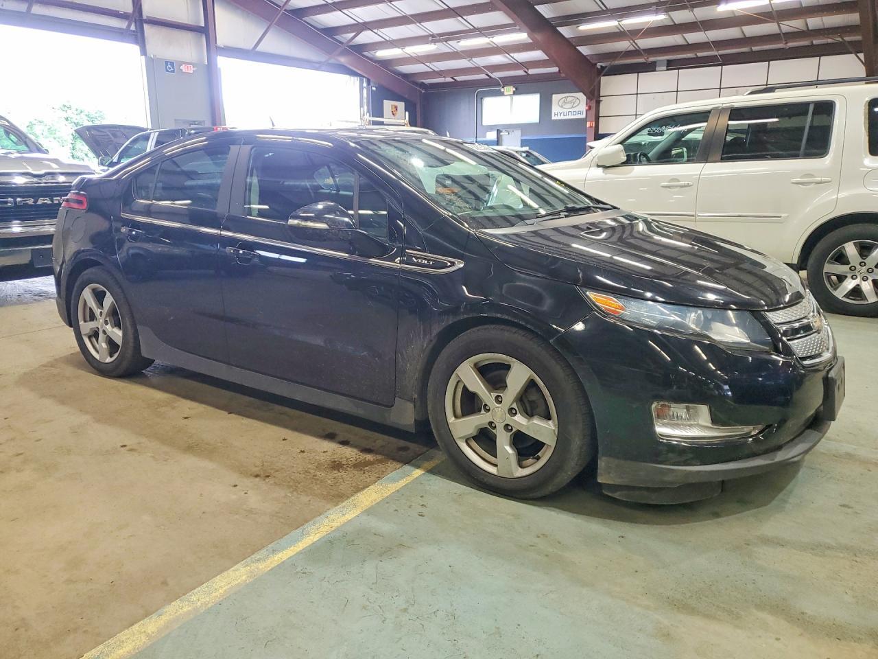 2013 Chevrolet Volt - Фото 4