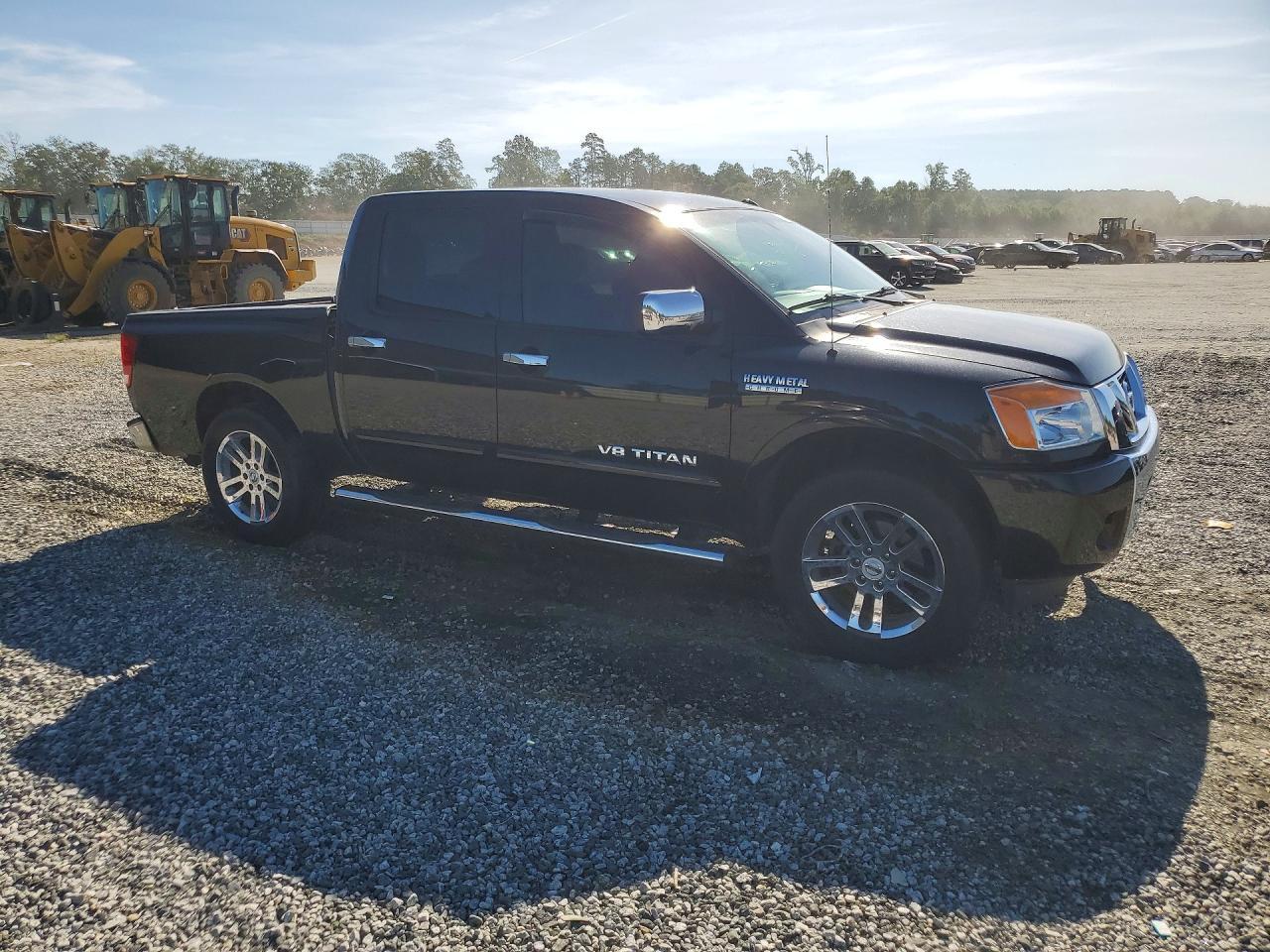 2014 Nissan Titan Sl - Image 4