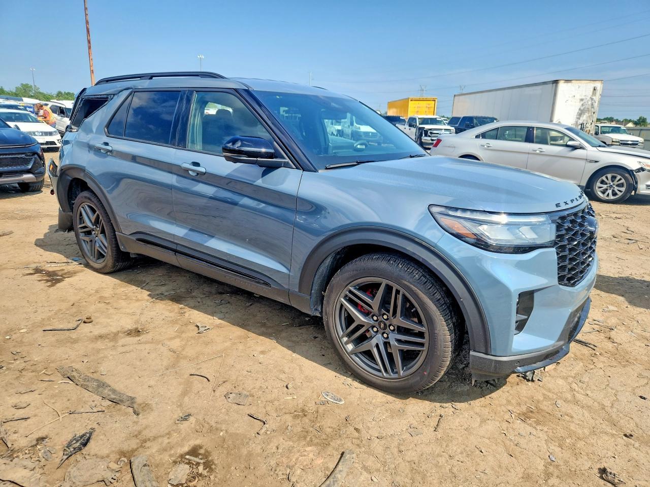 2026 Ford Explorer St - Фото 4