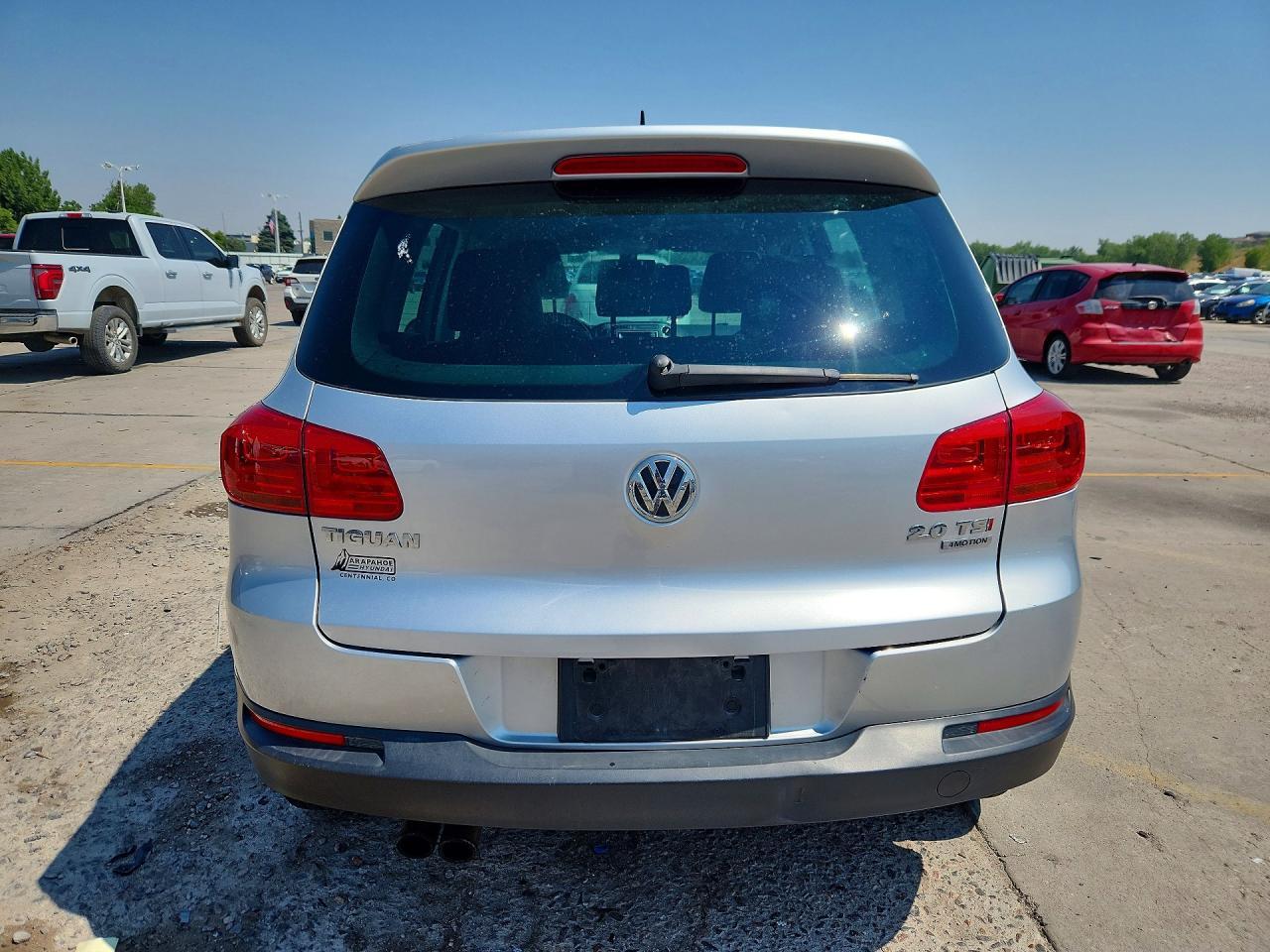 2016 Volkswagen Tiguan S - Image 6