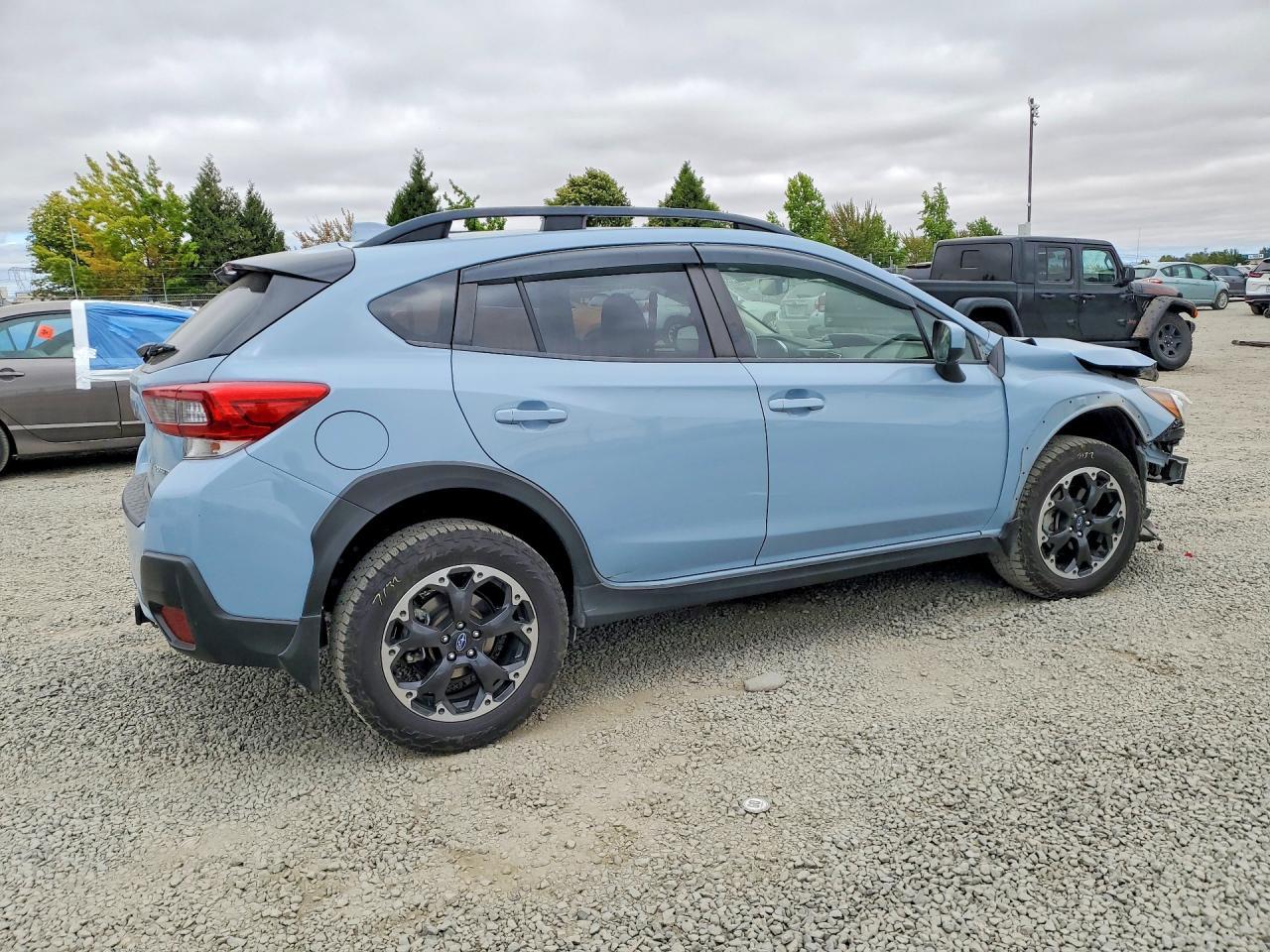 2022 Subaru Crosstrek Premium - Image 3