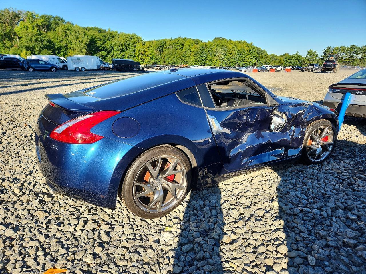 2015 Nissan 370Z Sport Tech - Фото 3