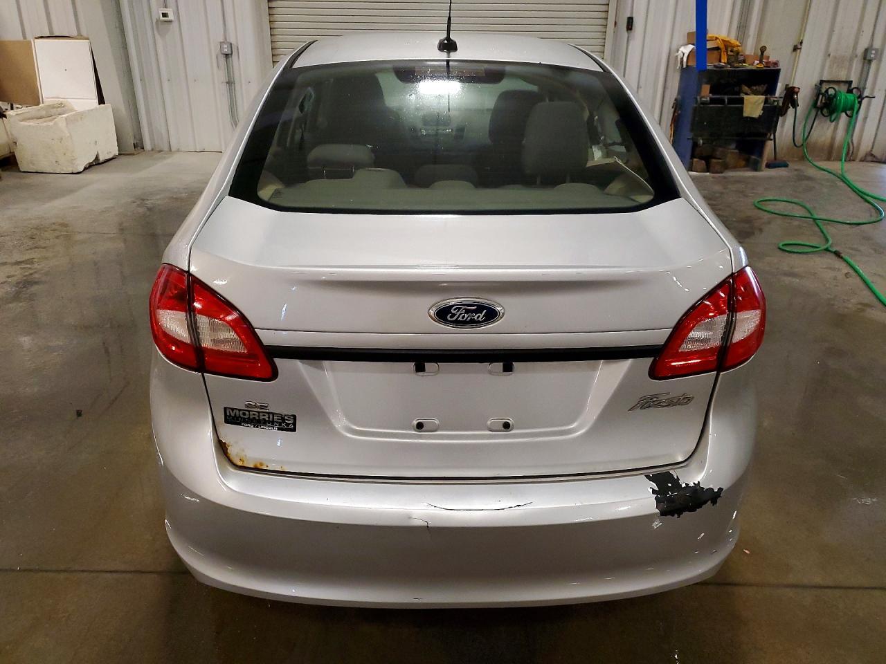 2013 Ford Fiesta Se - Image 6