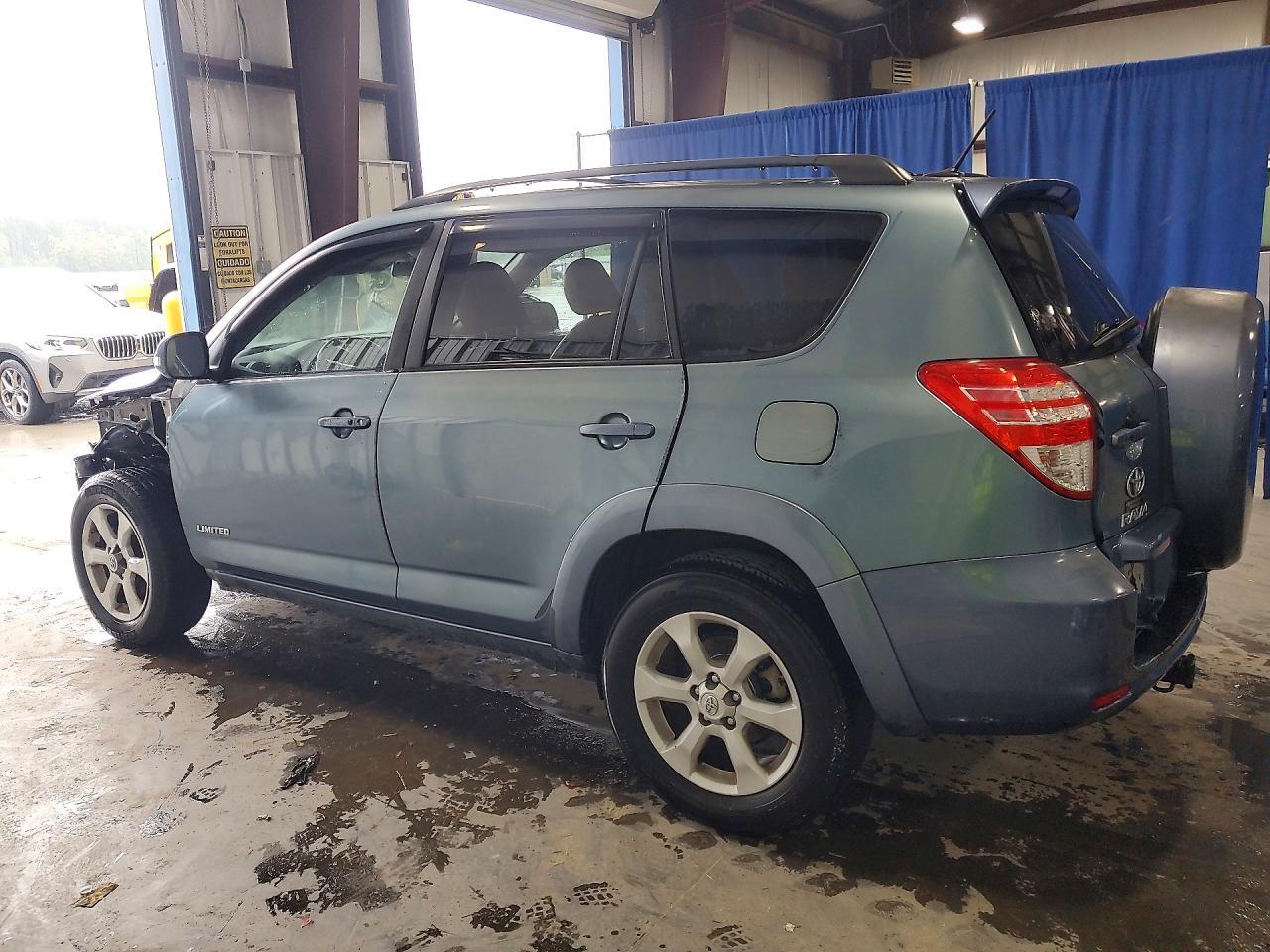 2012 Toyota Rav4 Limited - Фото 2