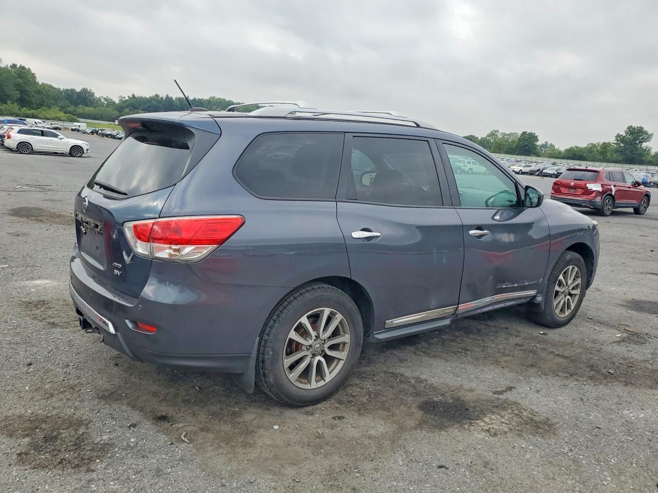 2013 Nissan Pathfinder S - Фото 3