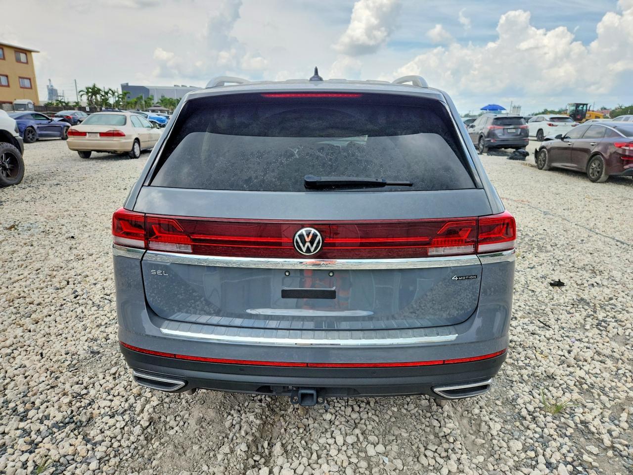 2025 Volkswagen Atlas Sel - Image 6