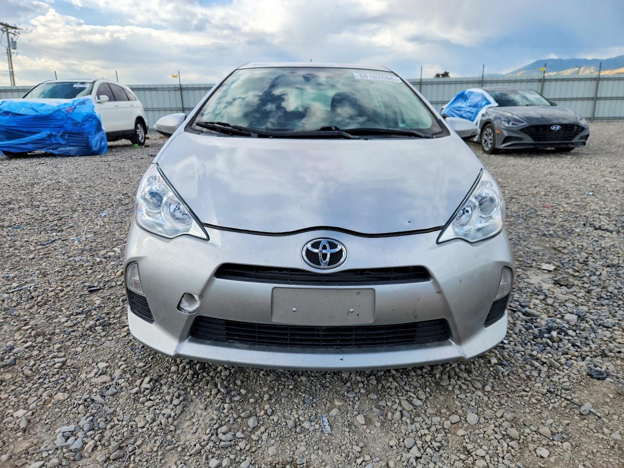 2014 Toyota Prius C Three - Фото 5