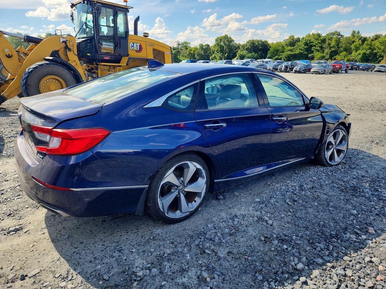 2018 Honda Accord Touring - Фото 3