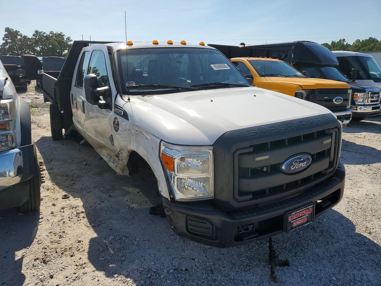 2016 Ford F450 Super Duty - Image 4