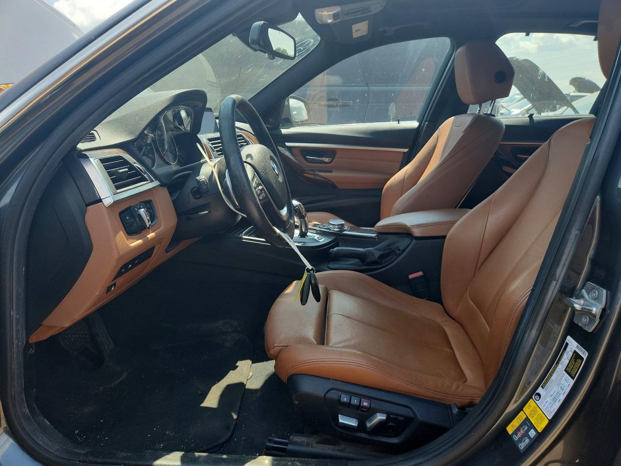 2016 BMW 330E - Фото 7