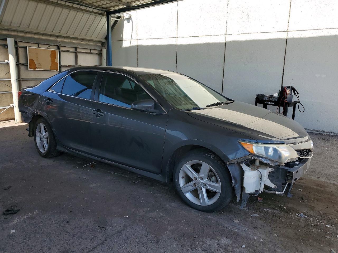 2012 Toyota Camry Se - Image 4