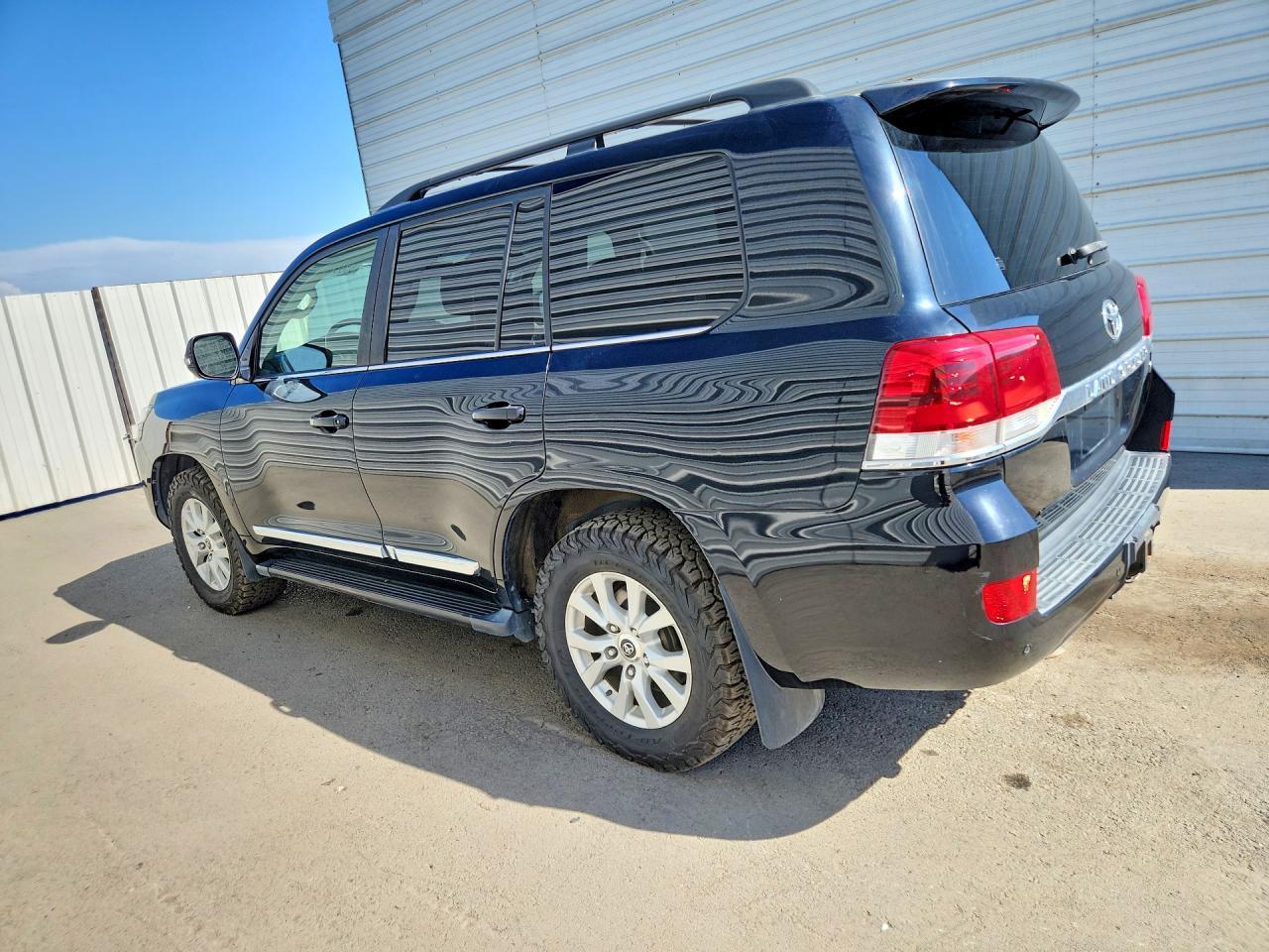 2017 Toyota Land Cruiser Base - Фото 2