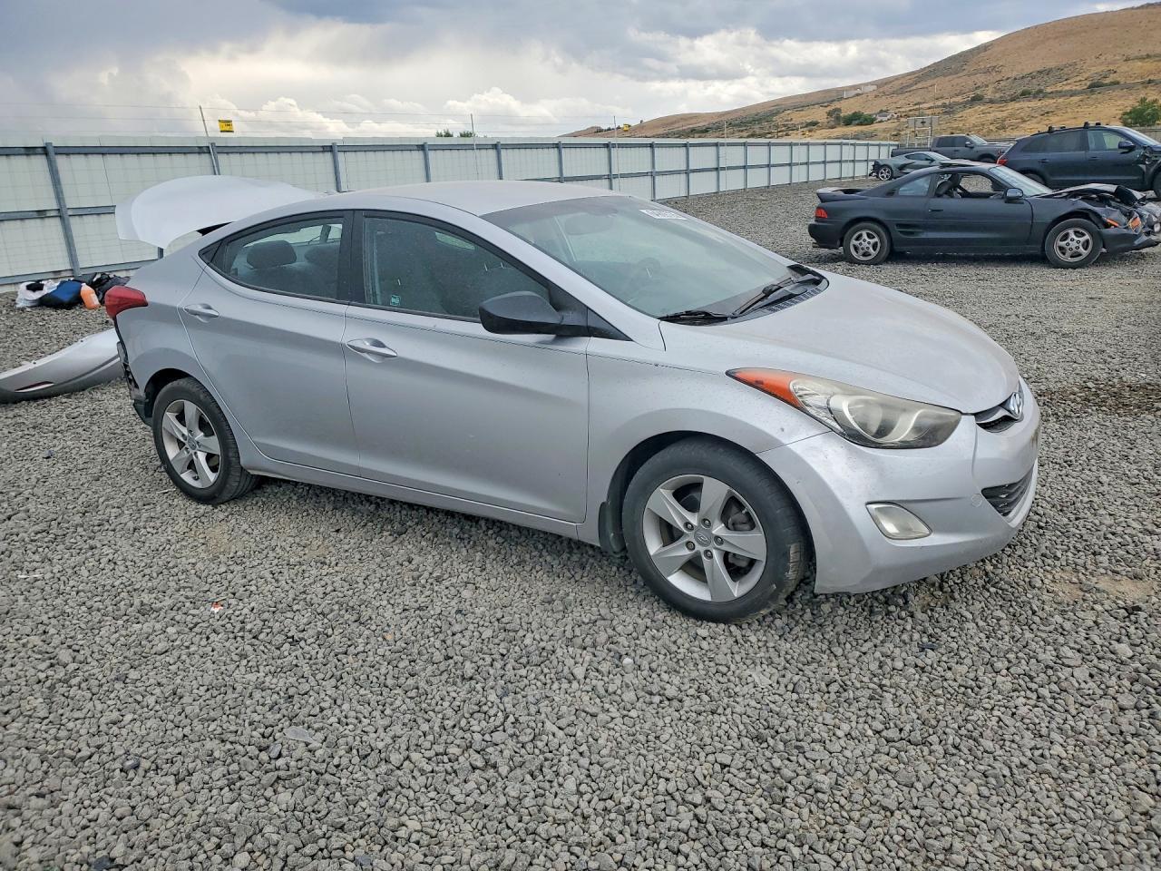 2013 Hyundai Elantra Gls - Image 4