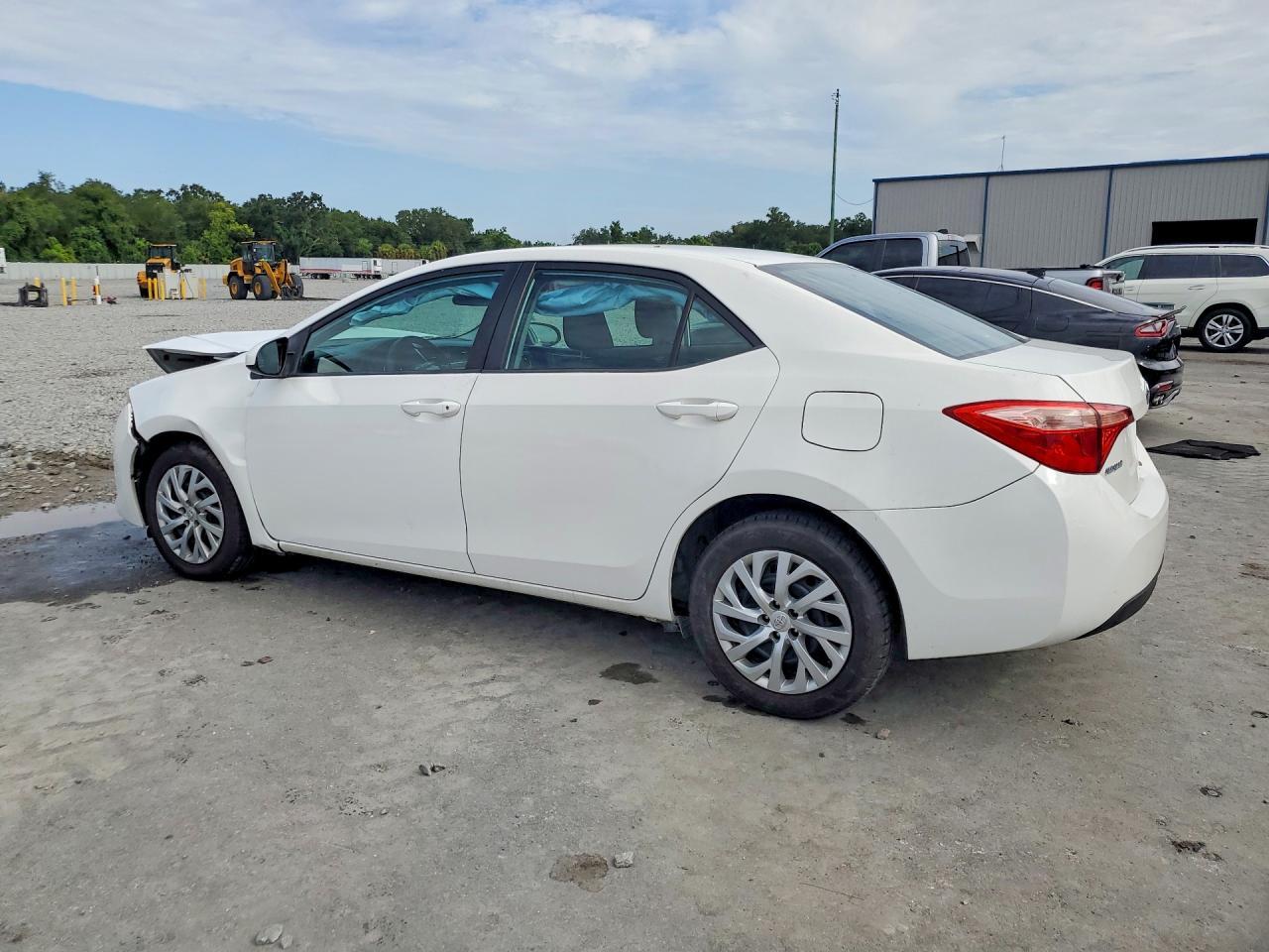 2018 Toyota Corolla Le - Фото 2