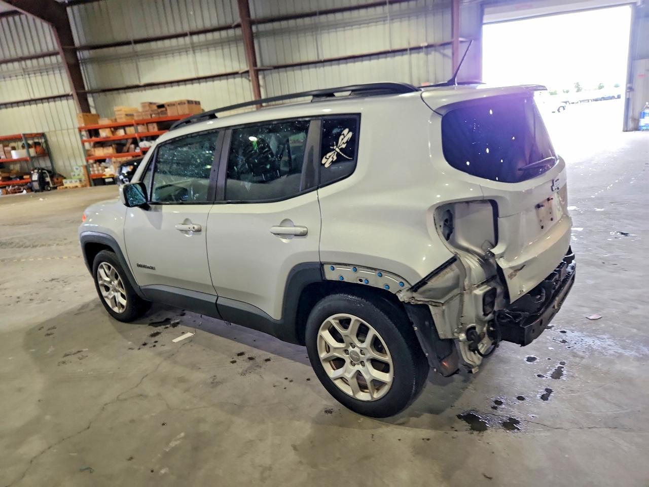 2017 Jeep Renegade Latitude - Фото 2