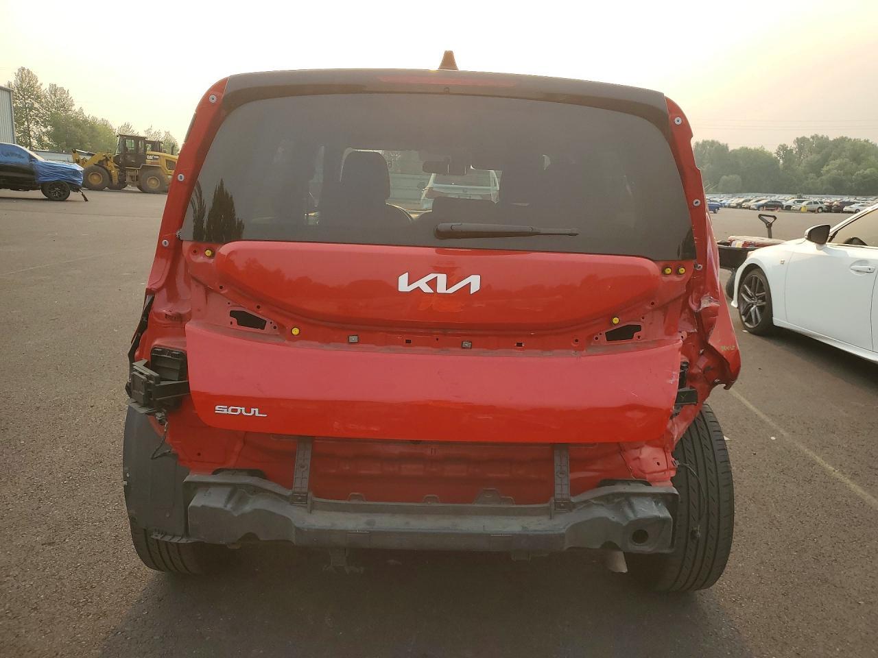 2024 Kia Soul Lx - Image 6