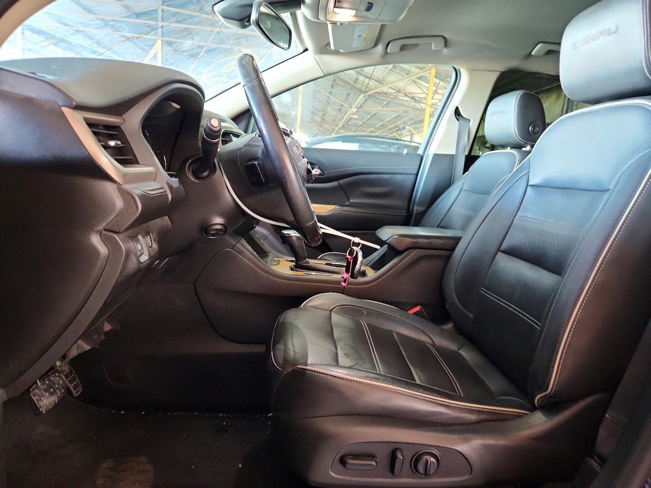 2019 GMC Acadia Denali - Фото 7
