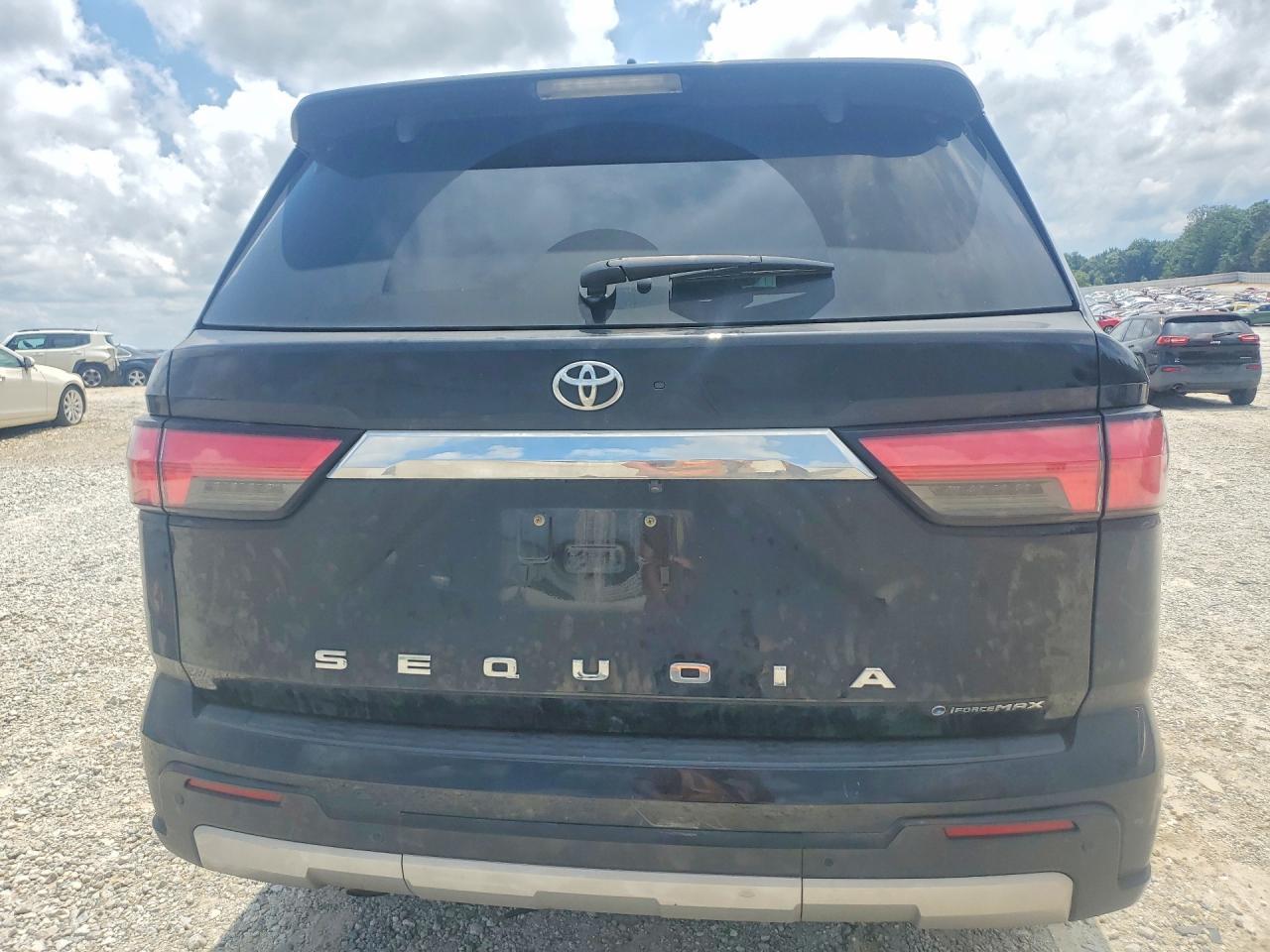 2025 Toyota Sequoia Limited - Фото 6