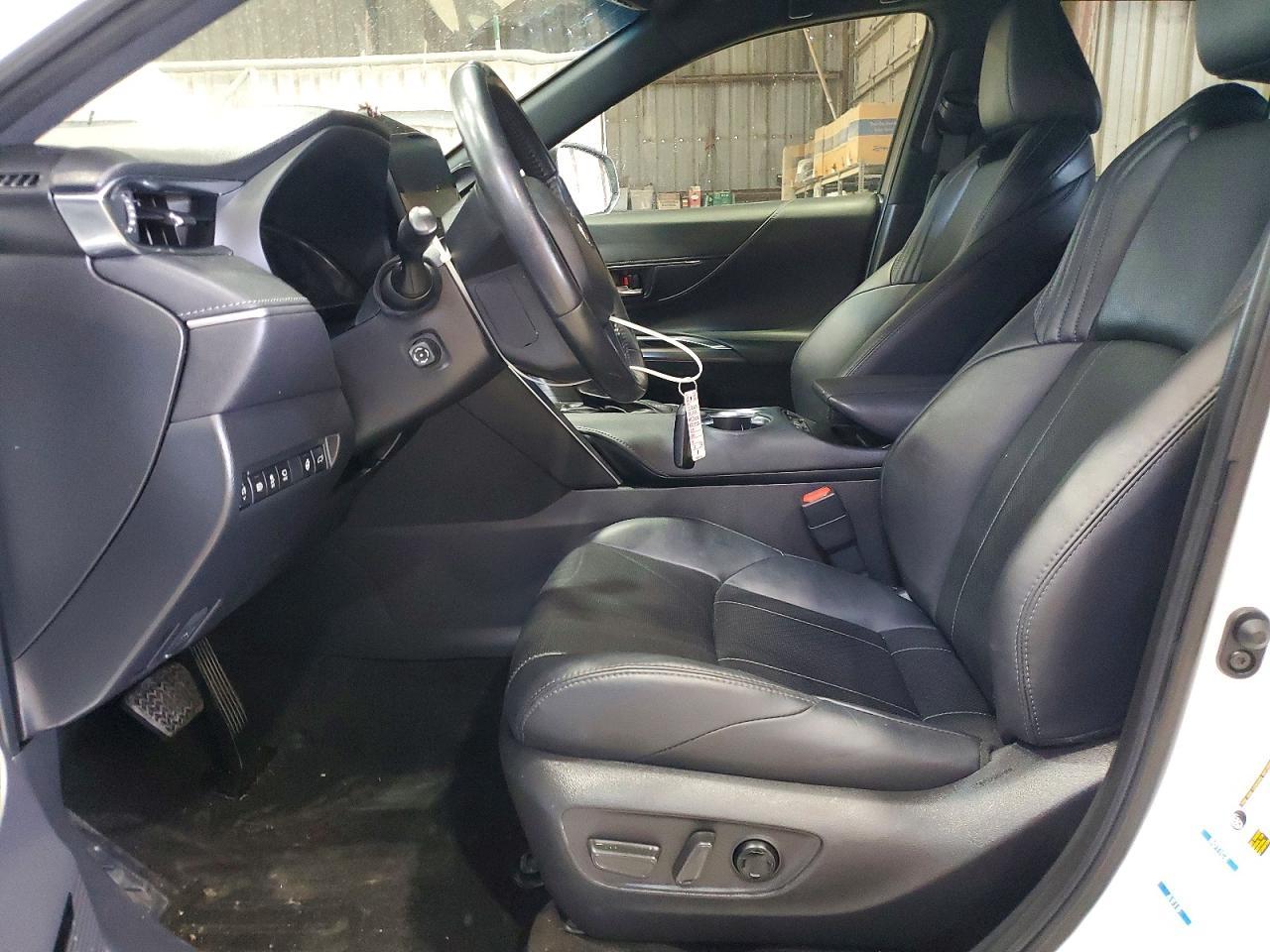 2022 Toyota Venza Limited - Фото 7