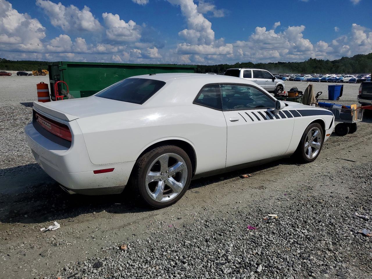 2013 Dodge Challenger Sxt - Фото 3