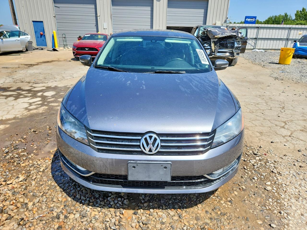 2015 Volkswagen Passat S - Фото 5